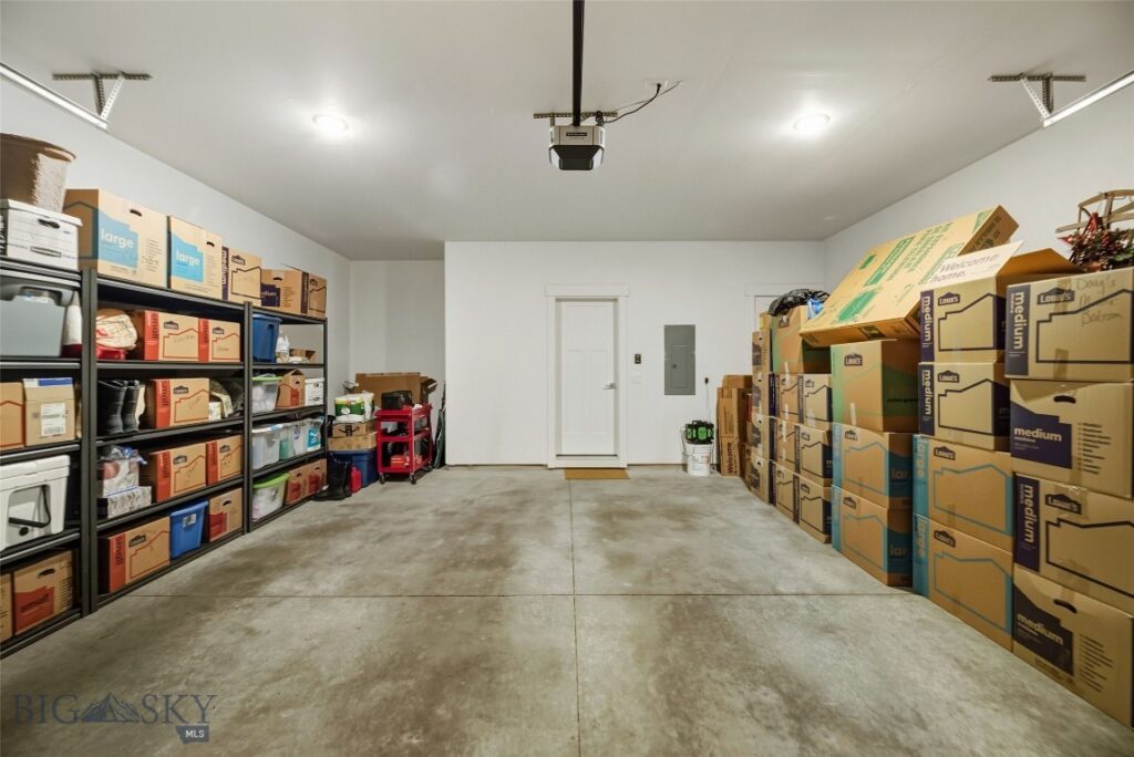 920 Butler Creek Avenue, Belgrade MT 59714