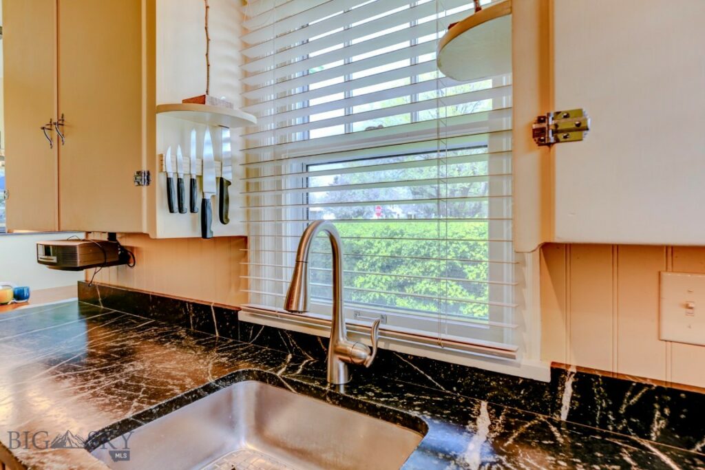 923 W Clark Street, Livingston MT 59047
