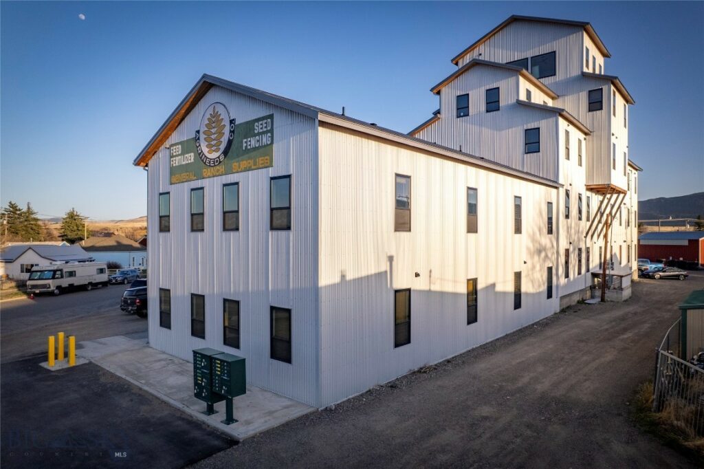 924 E Park Street, Livingston MT 59047
