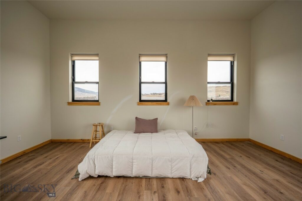 924 E Park Street, Livingston MT 59047