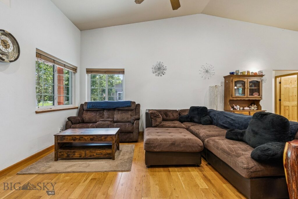 93 Landmark Drive, Belgrade MT 59714