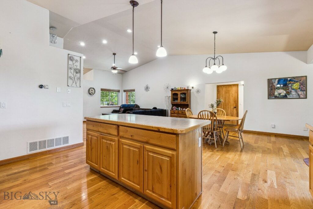 93 Landmark Drive, Belgrade MT 59714