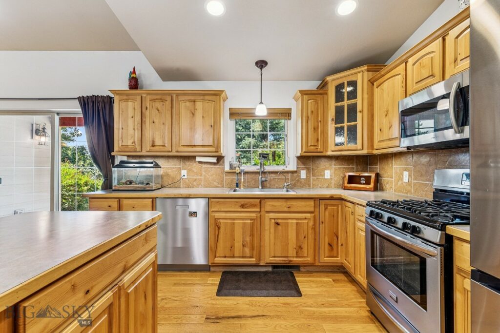 93 Landmark Drive, Belgrade MT 59714