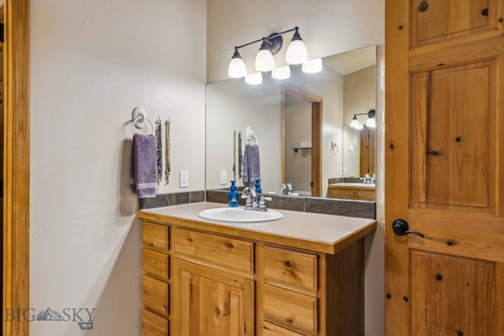 93 Landmark Drive, Belgrade MT 59714