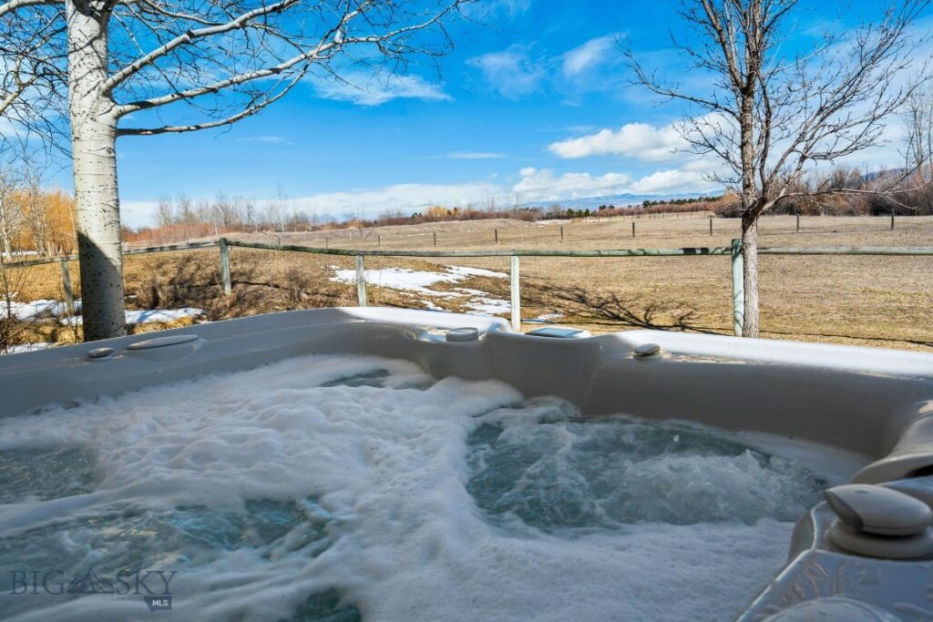 93 Rusty Duck Lane, Bozeman MT 59718