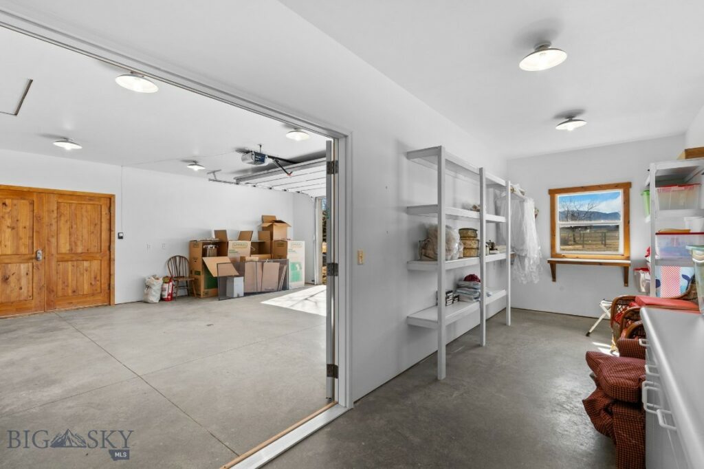 93 Rusty Duck Lane, Bozeman MT 59718