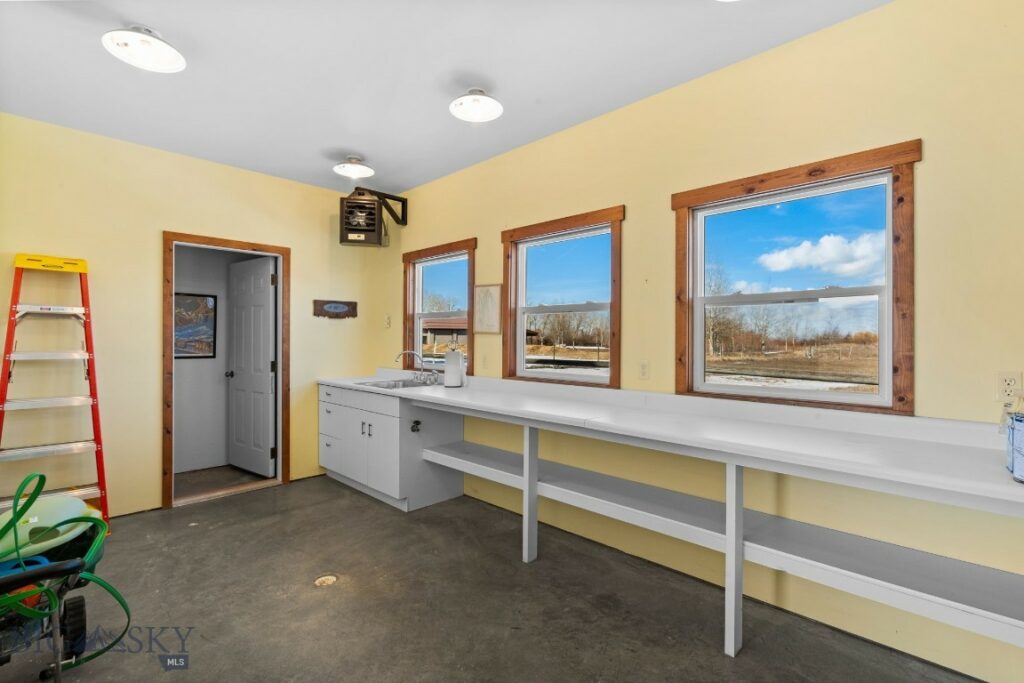 93 Rusty Duck Lane, Bozeman MT 59718