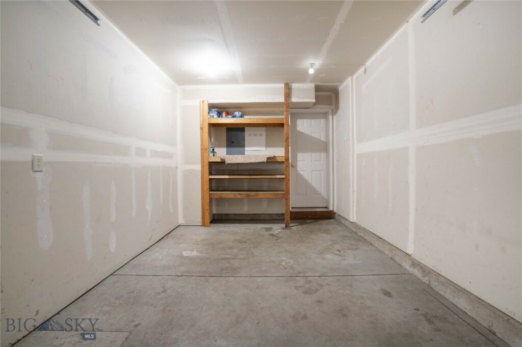 935 Forestglen Drive, Bozeman MT 59718