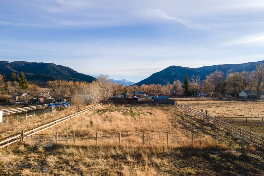94 Willow Drive, Livingston MT 59047