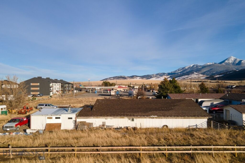 94 Willow Drive, Livingston MT 59047