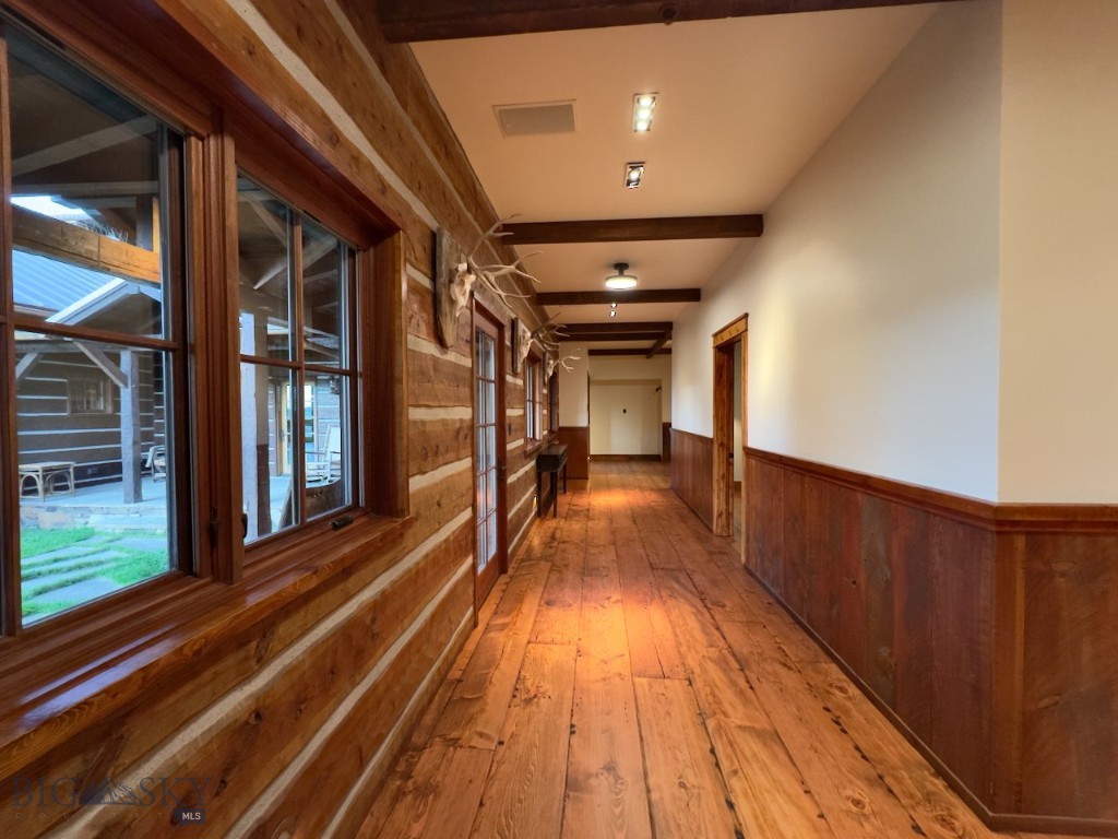 94 Sky Band Trail, Livingston MT 59047