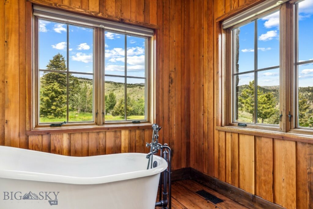 94 Sky Band Trail, Livingston MT 59047