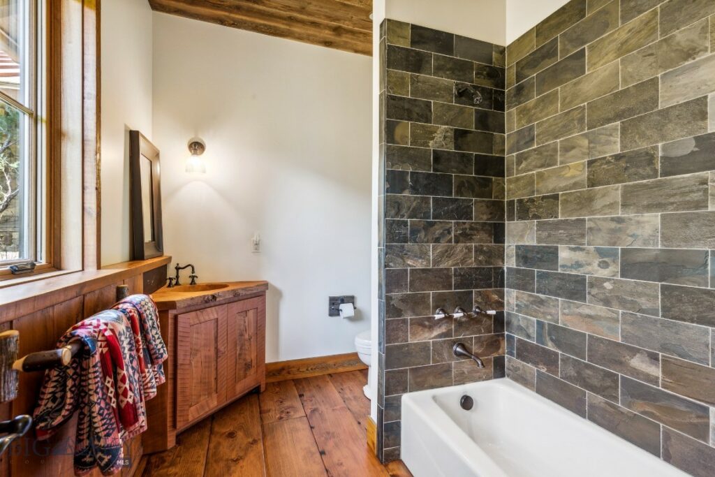 94 Sky Band Trail, Livingston MT 59047