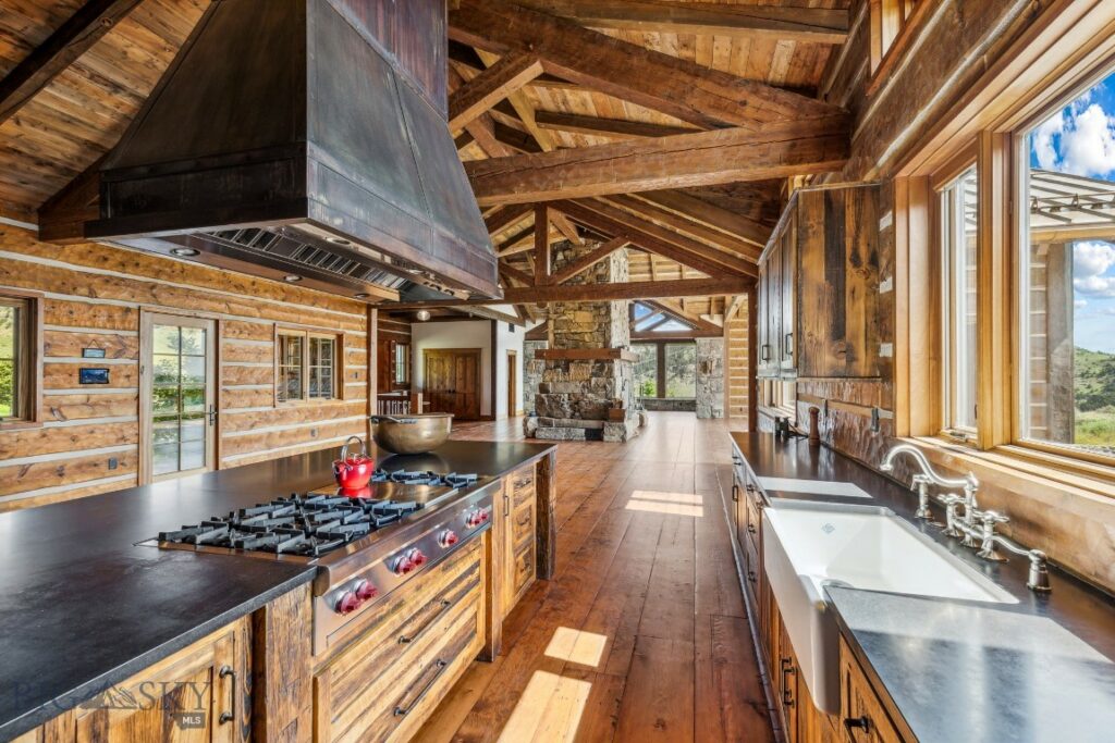 94 Sky Band Trail, Livingston MT 59047