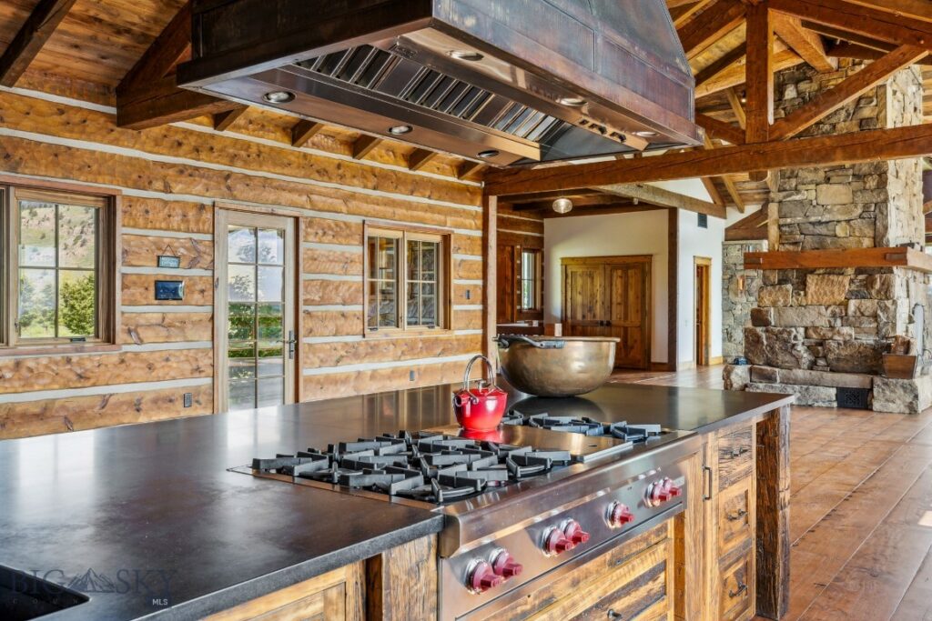 94 Sky Band Trail, Livingston MT 59047