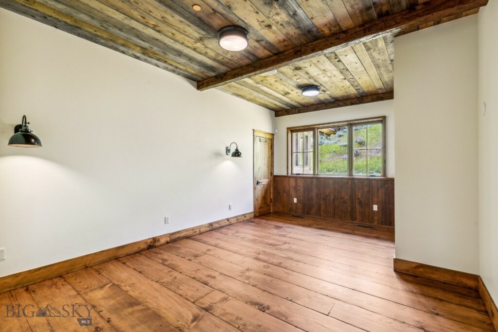 94 Sky Band Trail, Livingston MT 59047