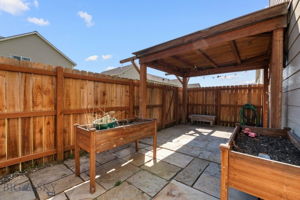 970 N River Rock Drive, Belgrade MT 59714