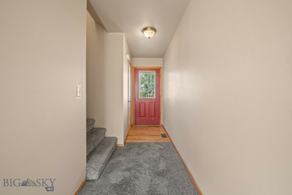 970 N River Rock Drive, Belgrade MT 59714