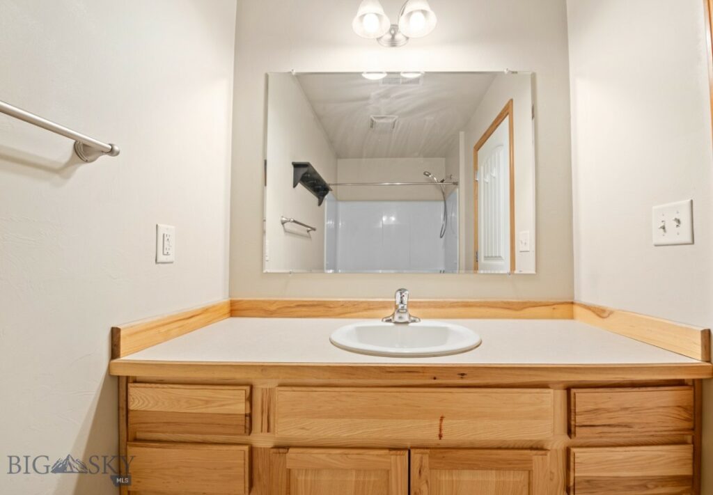 970 N River Rock Drive, Belgrade MT 59714