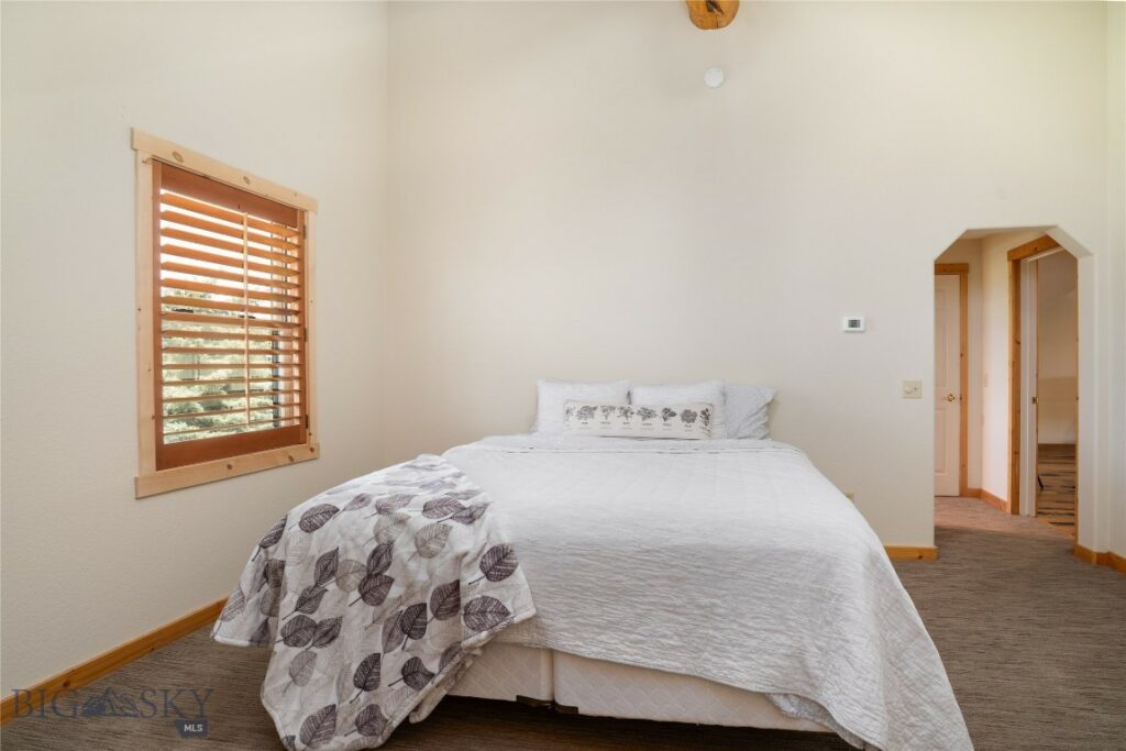 9704 River Road, Bozeman MT 59718