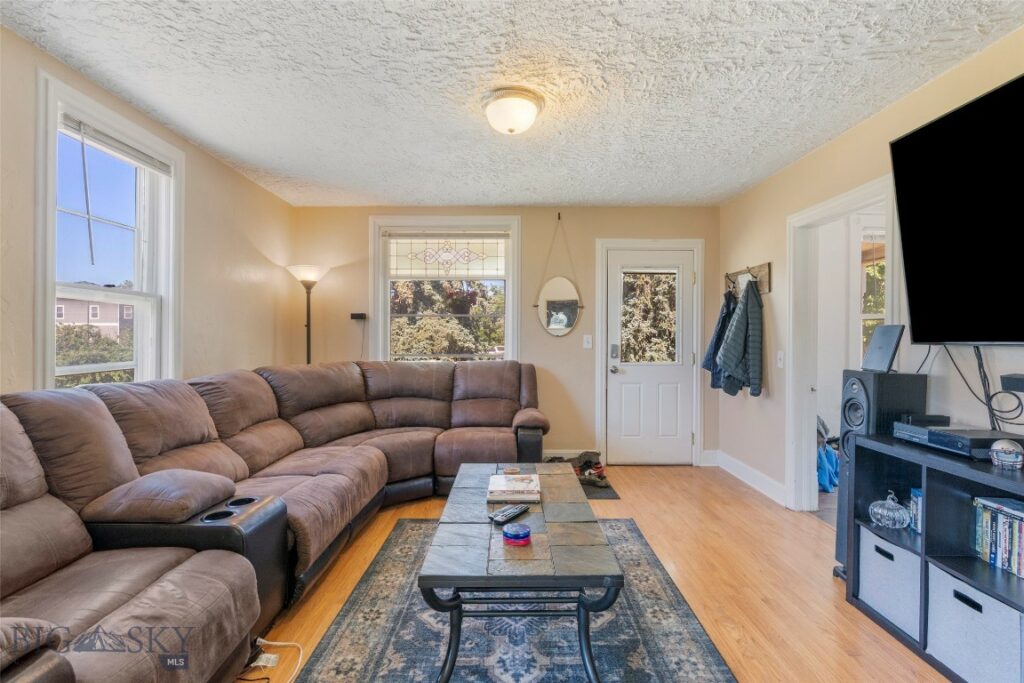 98 N Quaw Boulevard, Belgrade MT 59714