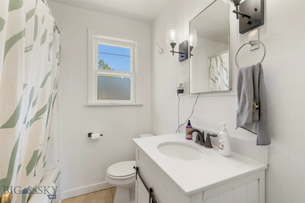 98 N Quaw Boulevard, Belgrade MT 59714