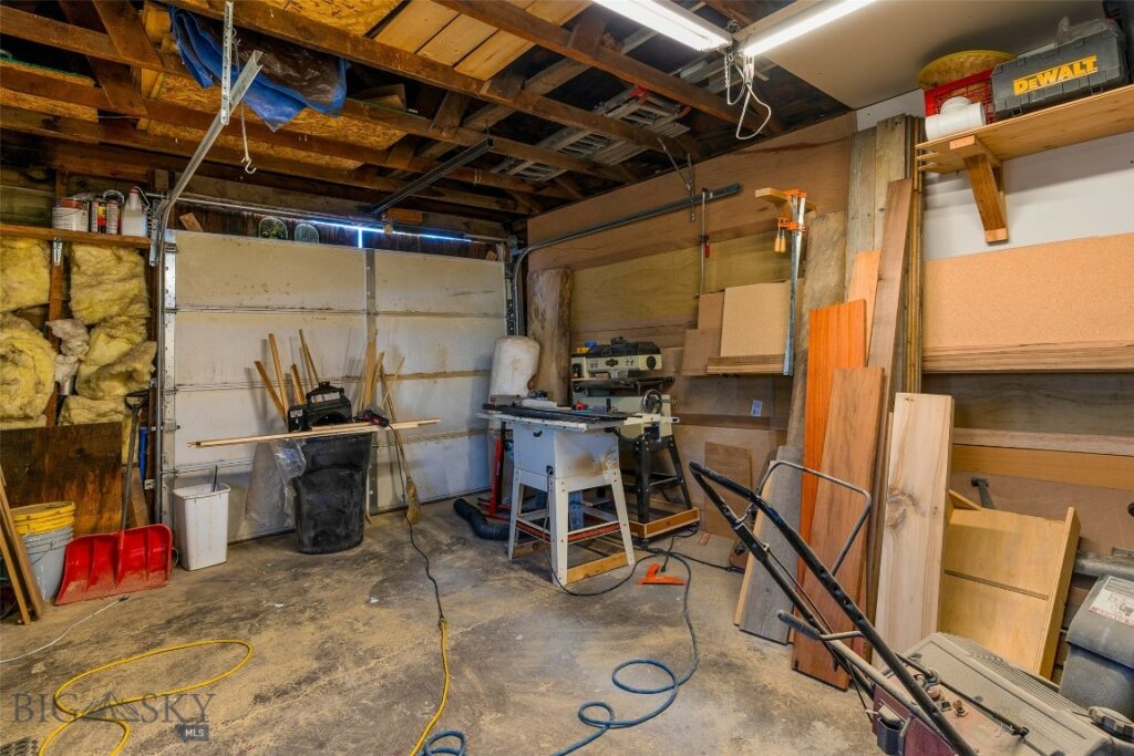 98 N Quaw Boulevard, Belgrade MT 59714