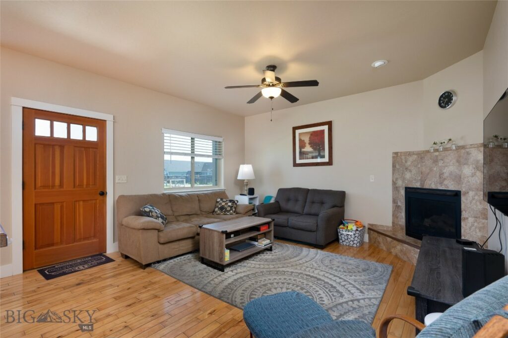 996 Saxon Way, Bozeman MT 59718