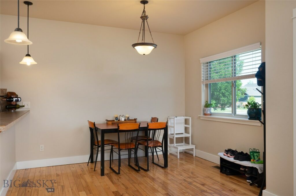 996 Saxon Way, Bozeman MT 59718