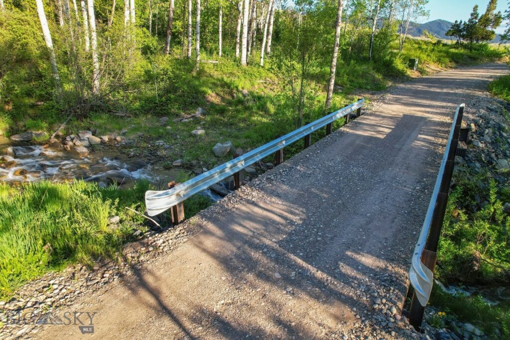 Four Bar Ranches Corbly Gulch, Belgrade MT 59714