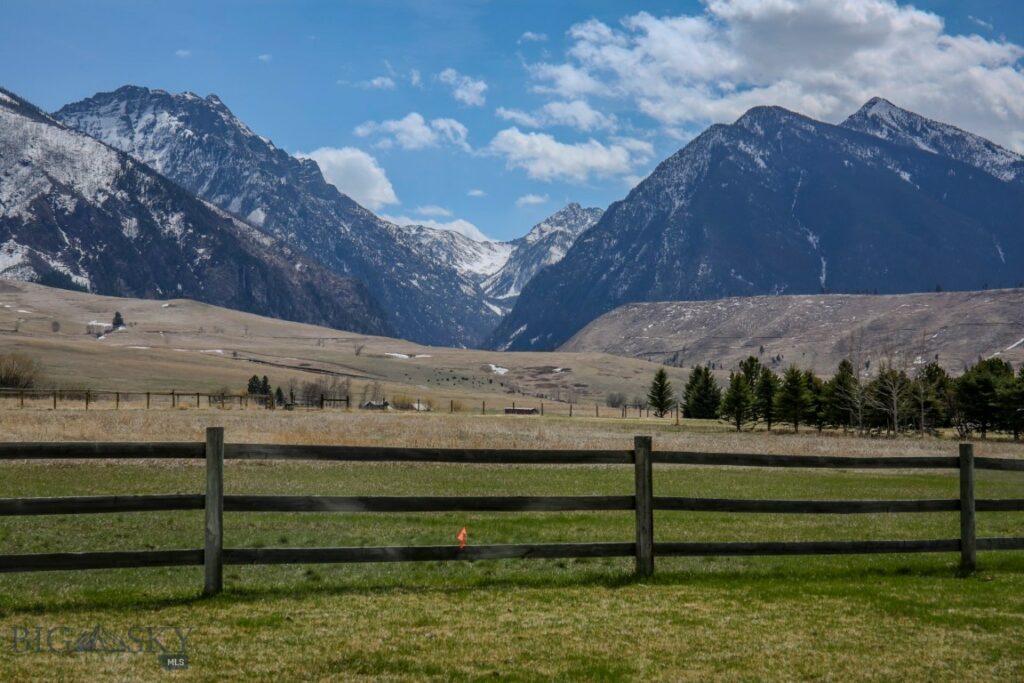 , Livingston MT 59047