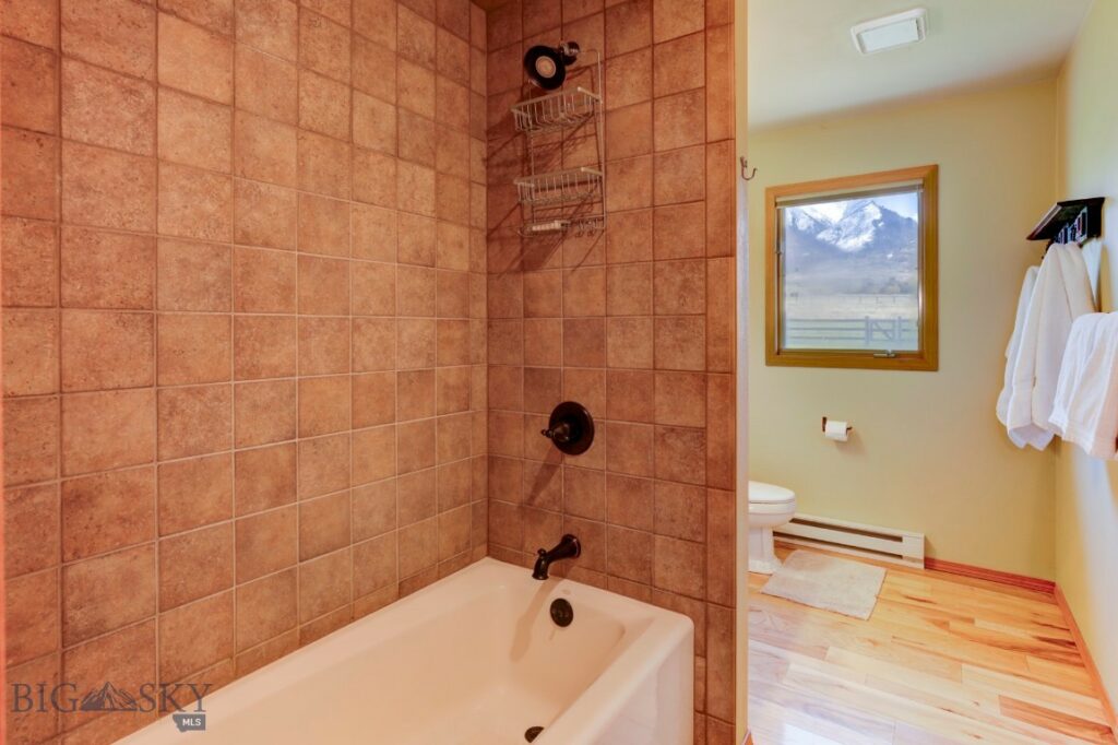 , Livingston MT 59047