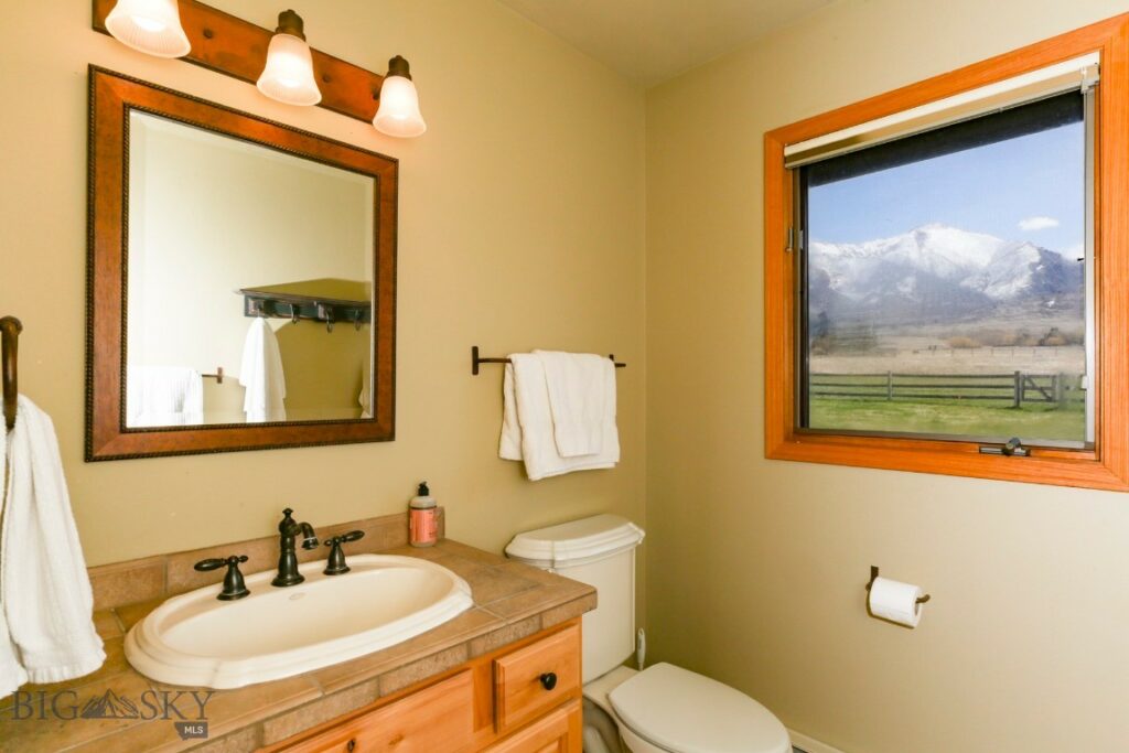 , Livingston MT 59047
