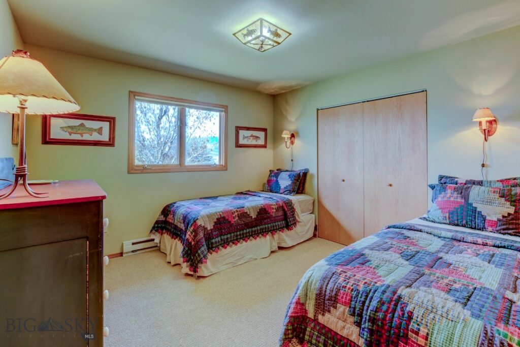 , Livingston MT 59047