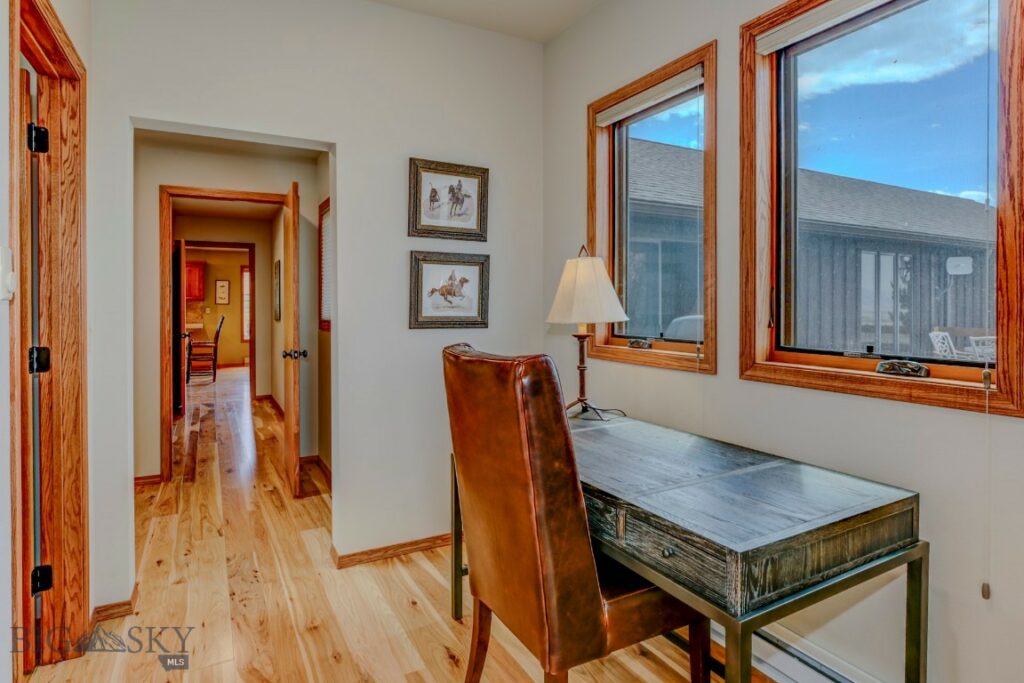 , Livingston MT 59047
