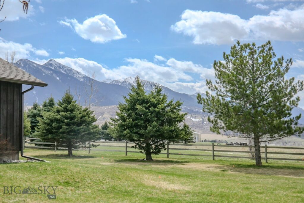 , Livingston MT 59047