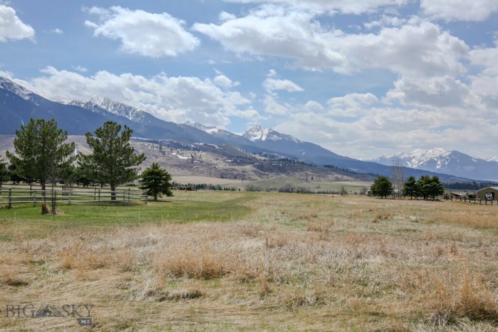 , Livingston MT 59047