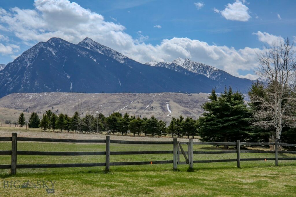 , Livingston MT 59047