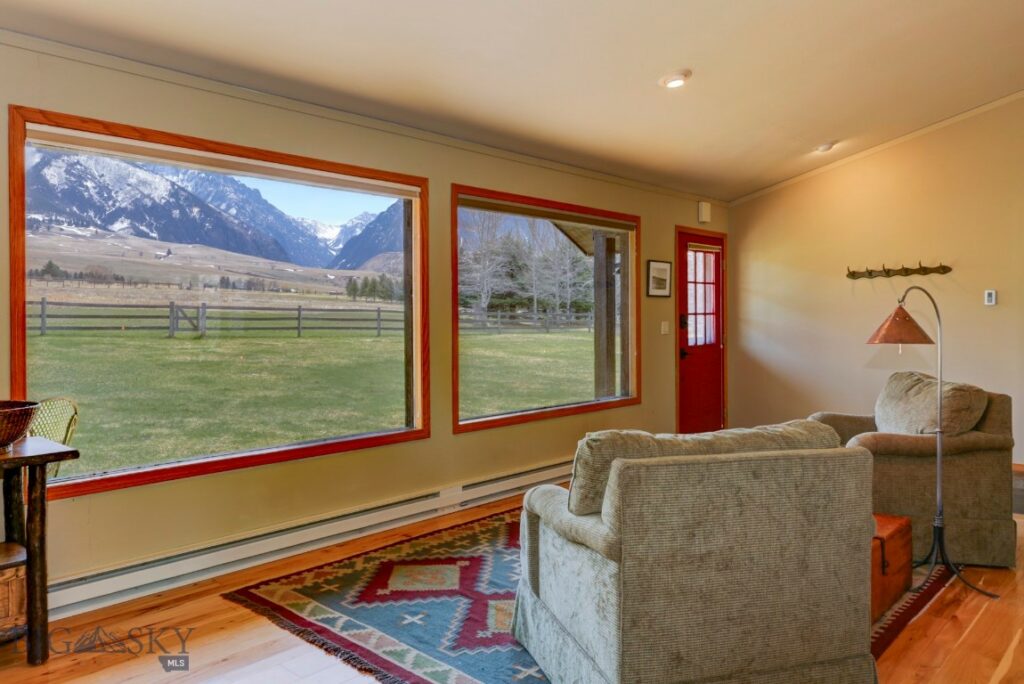 , Livingston MT 59047