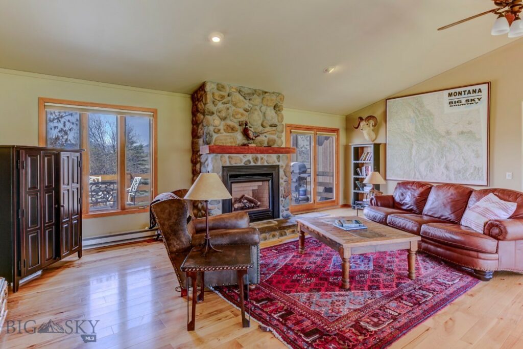 , Livingston MT 59047