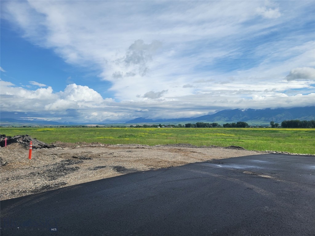 Lot 10 block 6 Phase 5 Meadowlark Ranch, Belgrade MT 59714