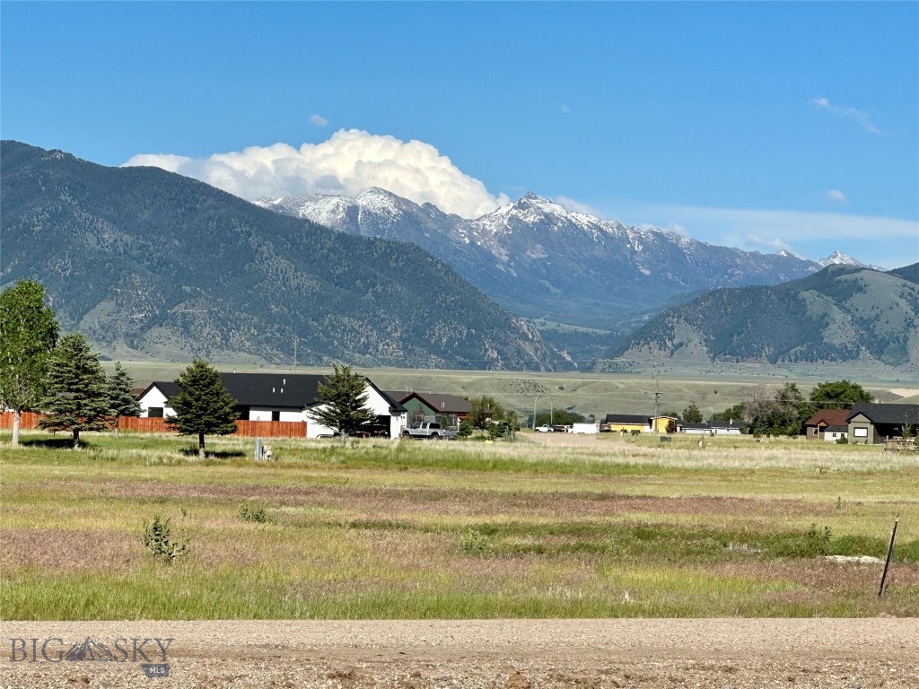 Lot 4 block 11 Phase 5 Meadowlark Ranch, Belgrade MT 59714