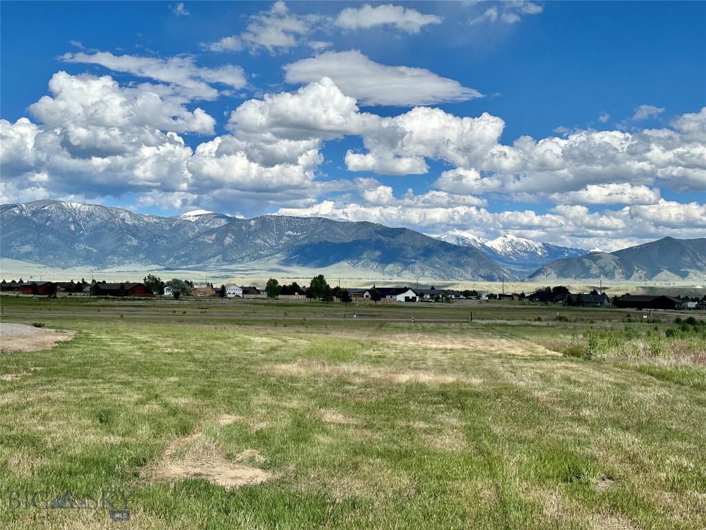 Lot 4 block 11 Phase 5 Meadowlark Ranch, Belgrade MT 59714