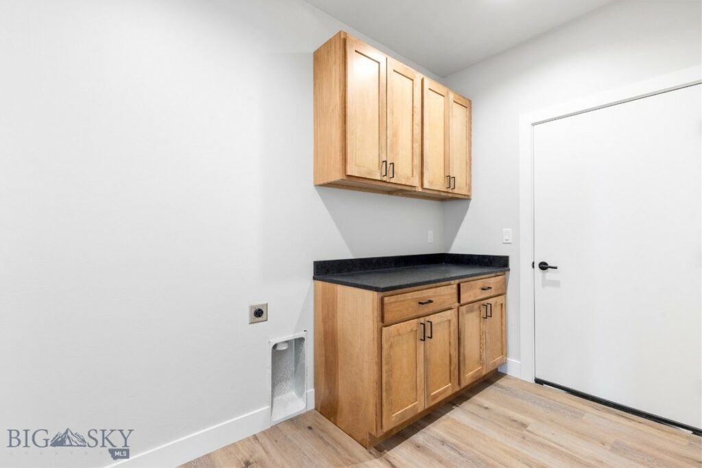 608 Spaniel Lane, Belgrade MT 59714