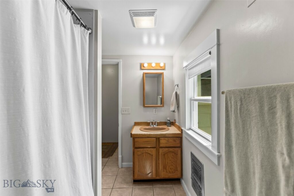 213 N 9th Avenue N, Bozeman MT 59715