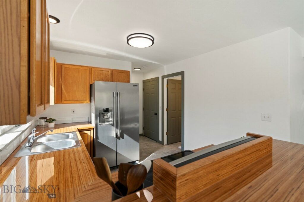 3302 Laredo Drive, Bozeman MT 59718