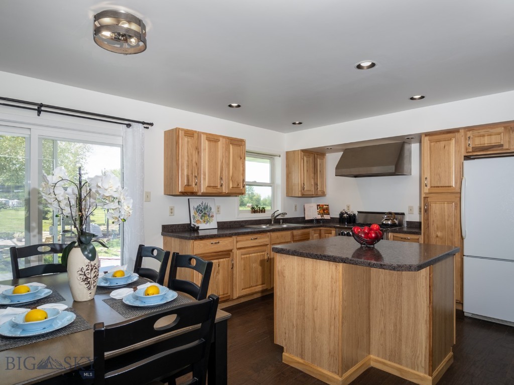 8219 Balsam Drive, Bozeman MT 59718