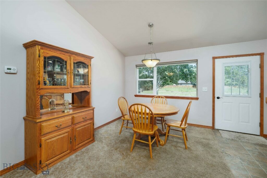 547 Mactavish Lane, Belgrade MT 59714