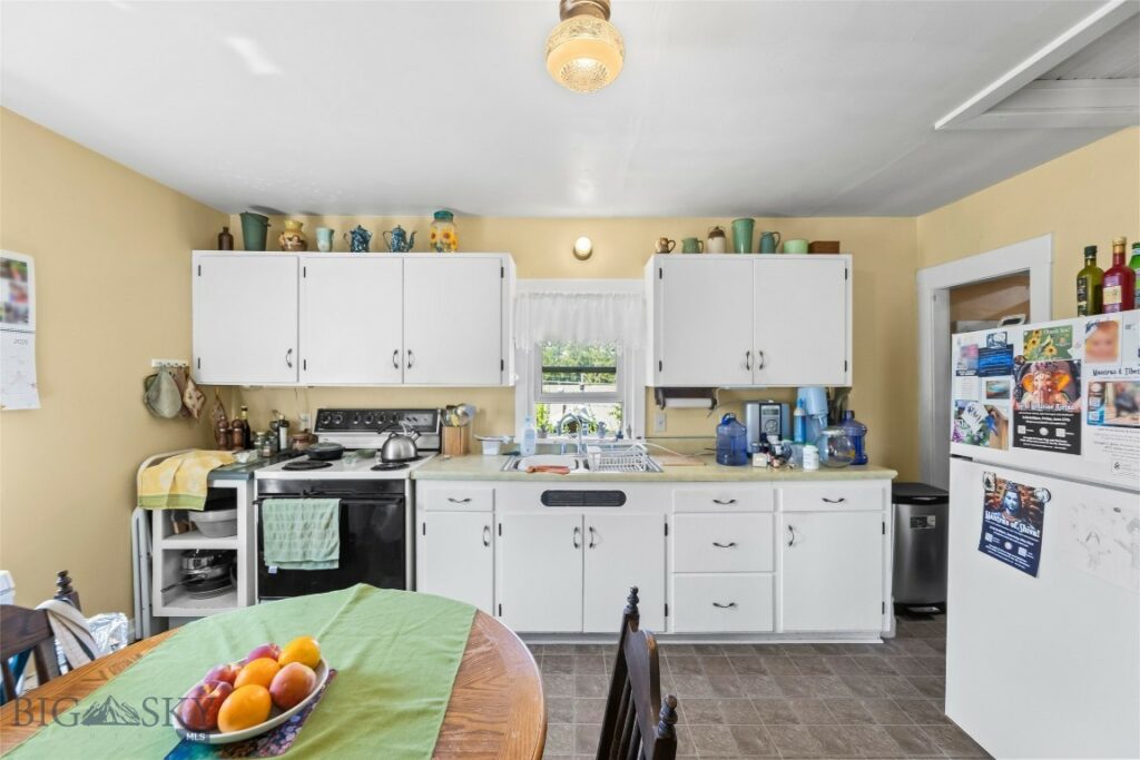 213 N 9th Avenue N, Bozeman MT 59715