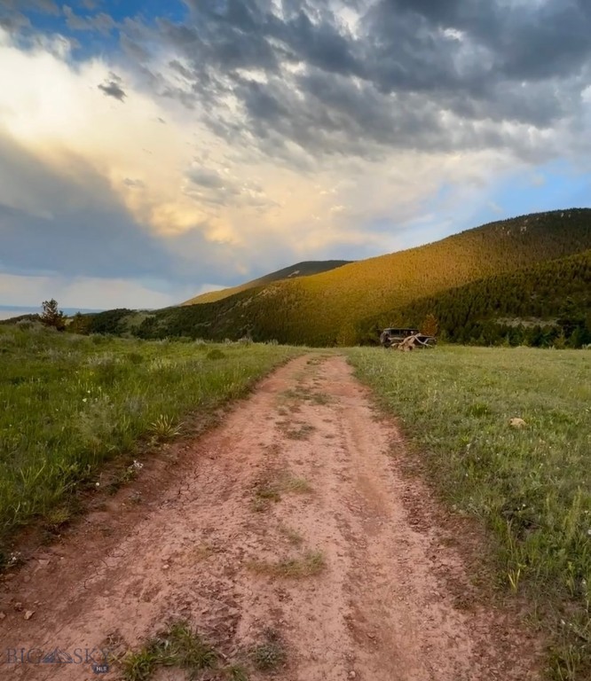 NHN Coyote Drive, Livingston MT 59047